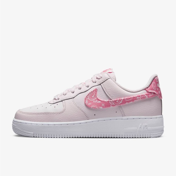 Nike Shoes - Nike pink paisley dunks